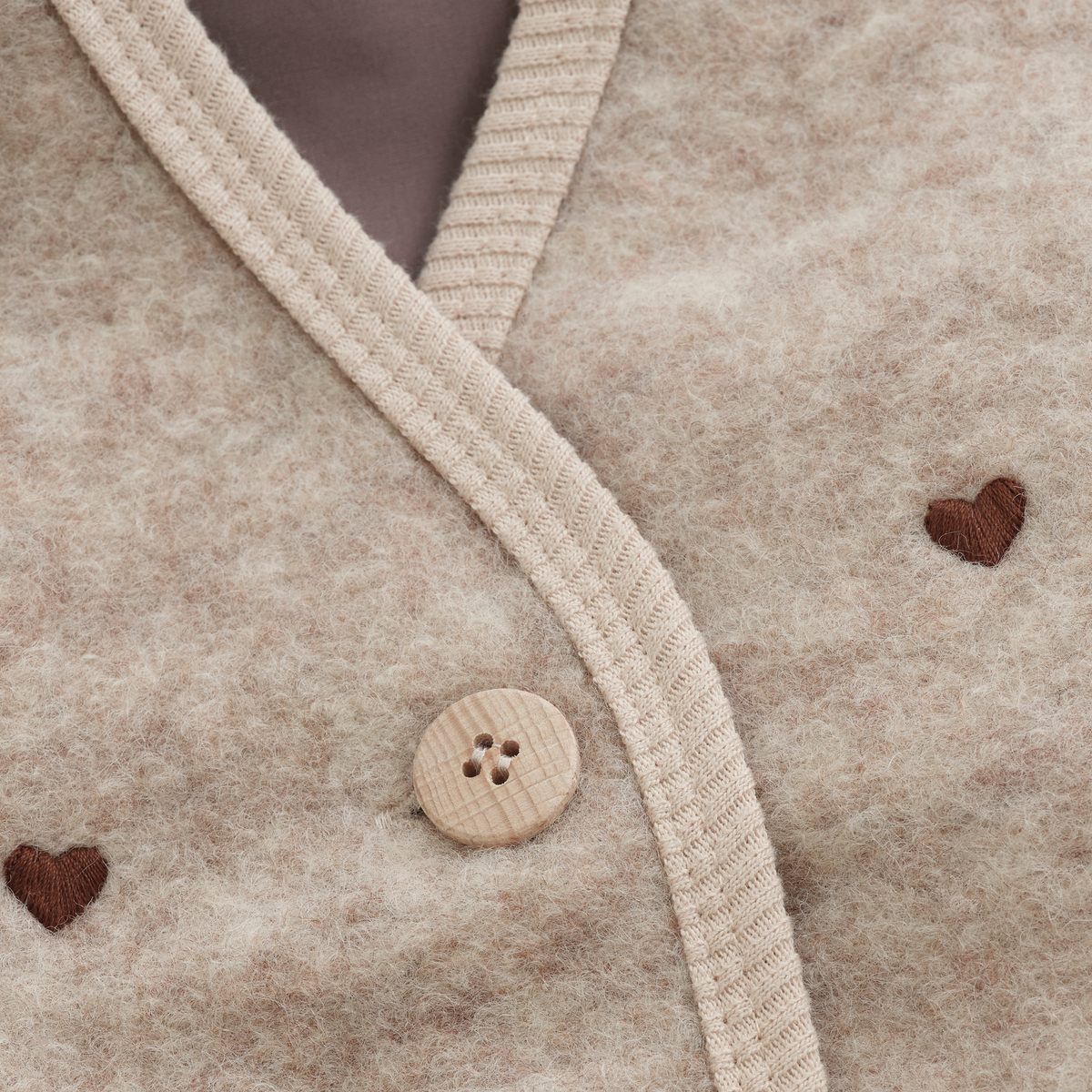 Huttelihut Embroidered Wool Vest in Sand Melange